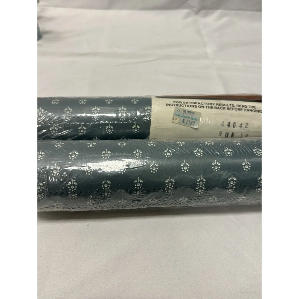 2‎ Rolls Of Vintage Imperial Washable Vinyl Wallcovering Blue & White Floral